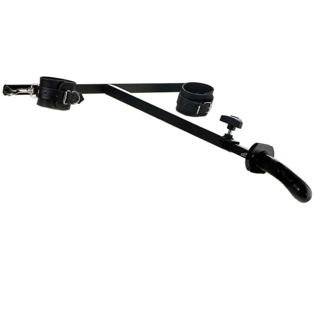 Fußfesseln mit Dildohalterung – Bild 4