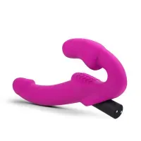Temptasia »Estella« halterloser Strap-On mit Vibration Temptasia »Estella« halterloser Strap-On mit Vibration