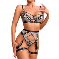 4tlg. Dessous Set mit Leomuster 4tlg. Dessous Set mit Leomuster