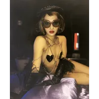 Elif Domanic - Herzförmiges Gebäck mit Stichen Elif Domanic - Herzförmiges Gebäck mit Stichen