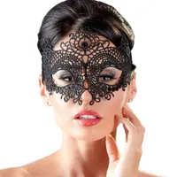 Augenmaske aus filigraner Stickerei Augenmaske aus filigraner Stickerei