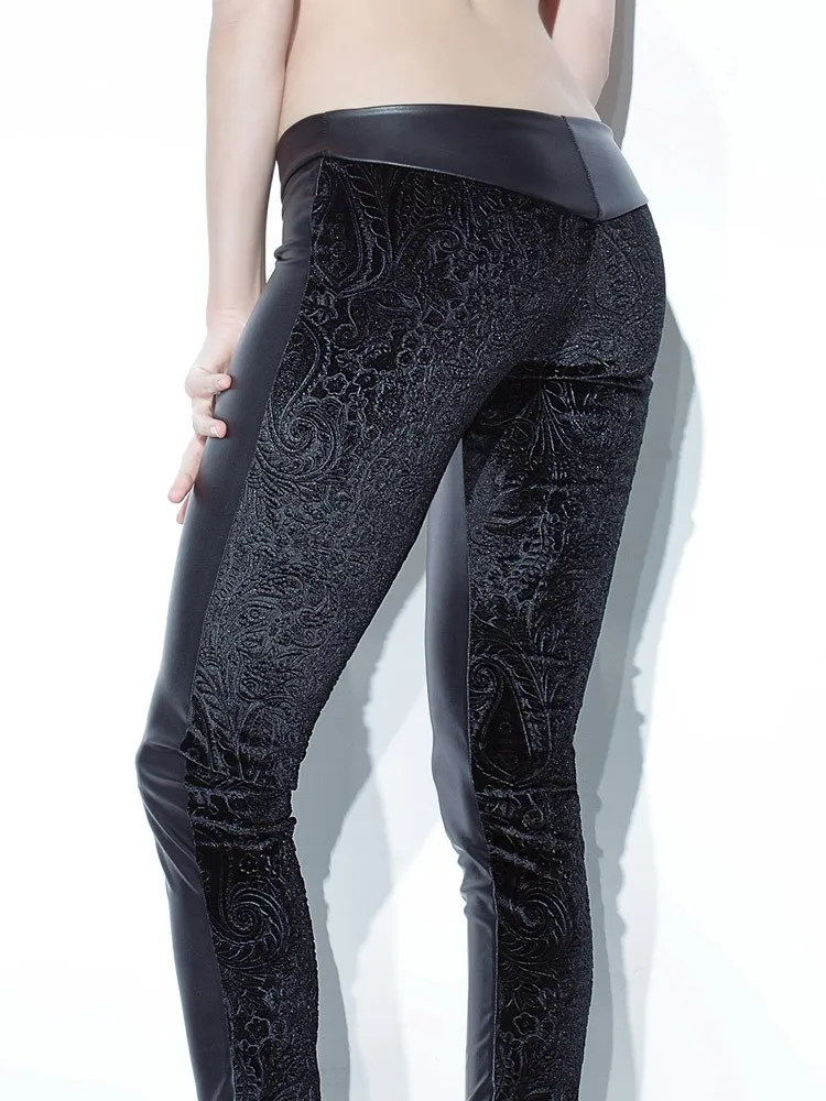 Coquette: Wetlook-Samt-Hose, schwarz (M) Coquette: Wetlook-Samt-Hose, schwarz (M)