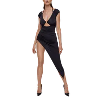 Asymmetrisches Kleid mit Neckholder Asymmetrisches Kleid mit Neckholder