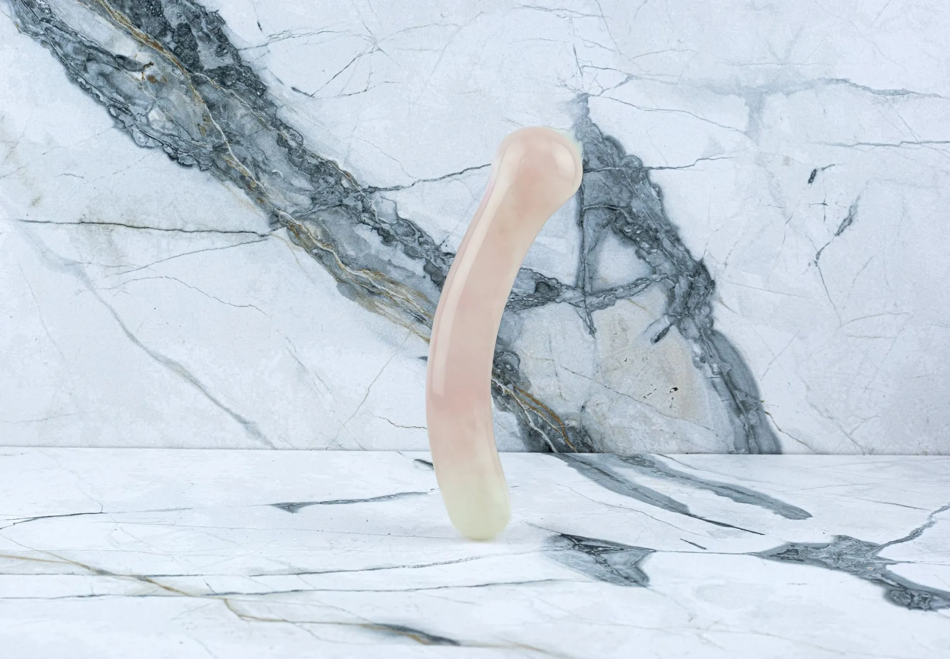 Kristall Dildo Olivia - Rosenquarz Kristall Dildo Olivia - Rosenquarz