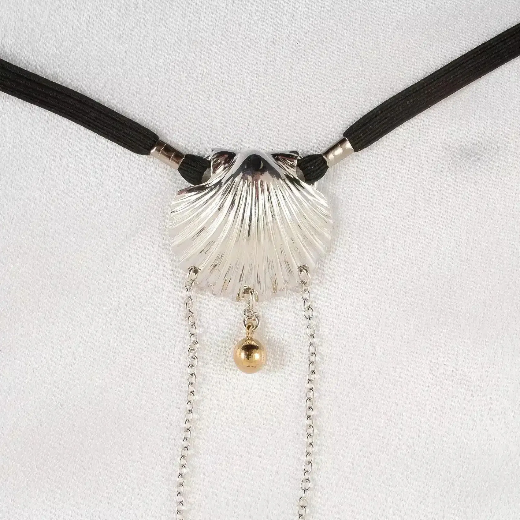 Sylvie Monthulé - G-String Rare Pearl | Silber Größe 36 – Bild 2