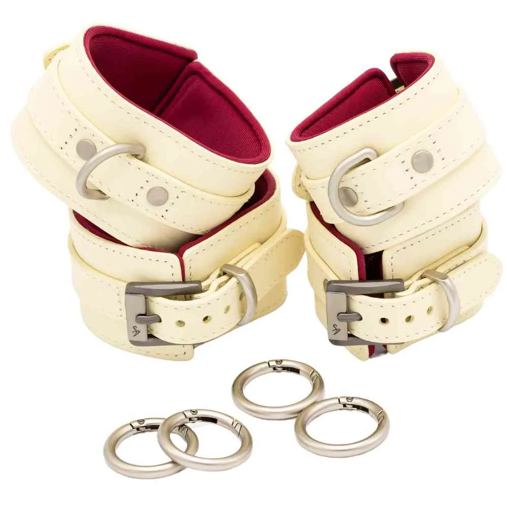 Leder Fesselset "Red Berry" Leder Fesselset "Red Berry"