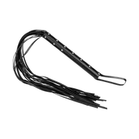 Edle Lederpeitsche mit Nieten Edle Lederpeitsche mit Nieten