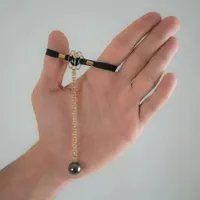 Sylvie Monthulé - Heiliger Skarabäus Gold Penisschmuck Sylvie Monthulé - Heiliger Skarabäus Gold Penisschmuck