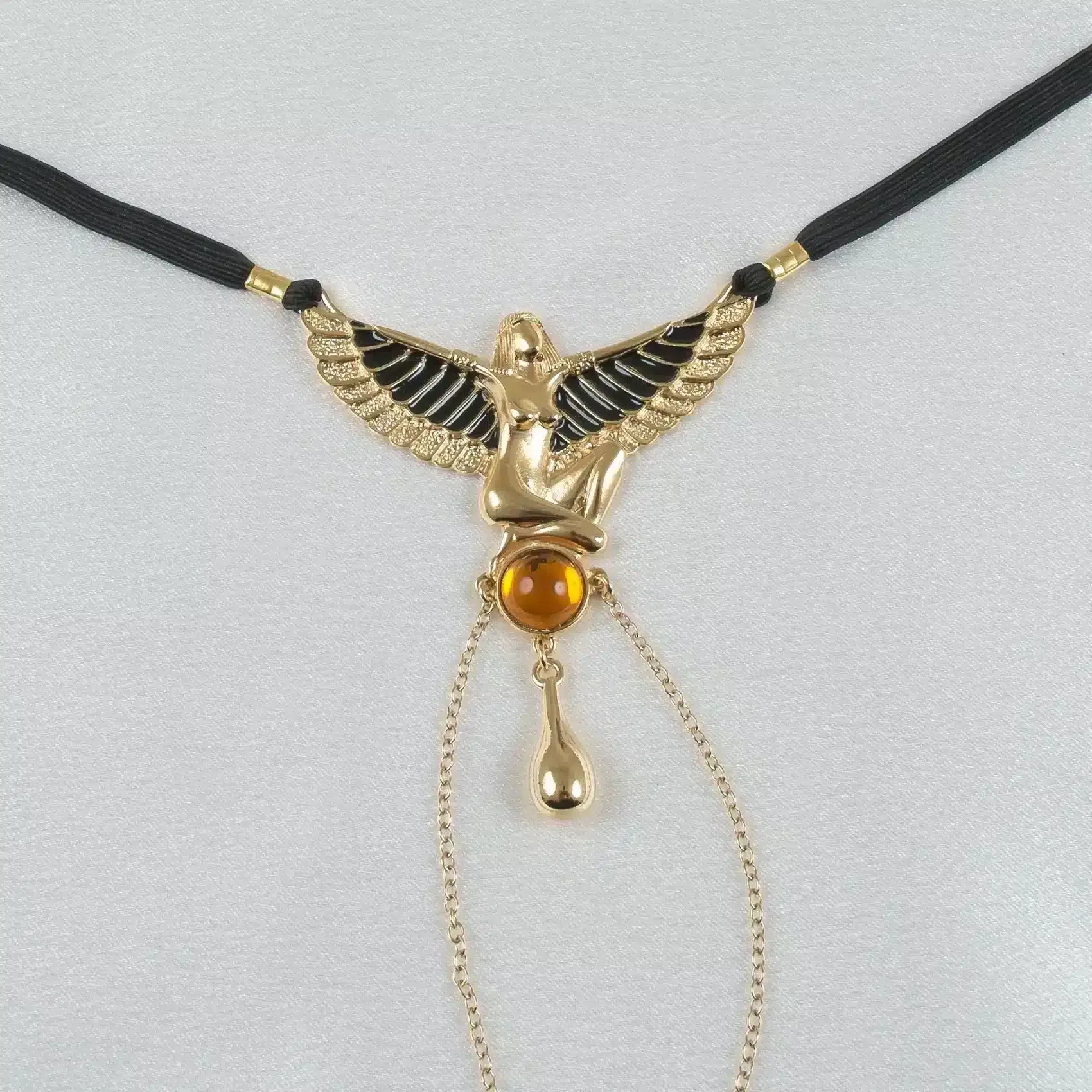 Sylvie Monthulé - G-String-Schmuck Kuss der Isis | Gold Größe 38 – Bild 2