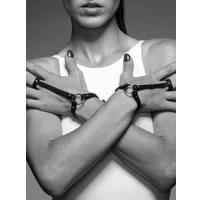 Bijoux Indiscrets Maze: Handgelenks-Harness, schwarz Bijoux Indiscrets Maze: Handgelenks-Harness, schwarz