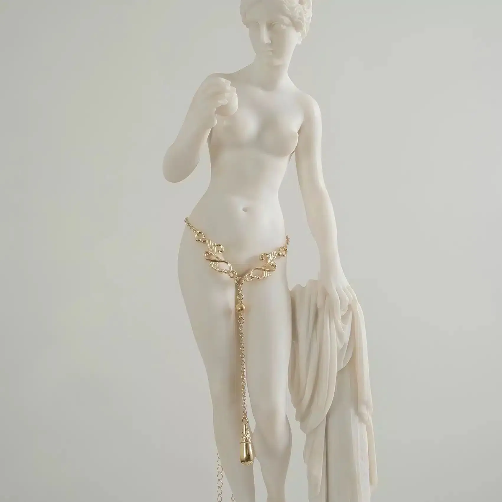 Sylvie Monthulé - Hüft-Halskette Emotion Drop | Gold Größe XS – Bild 2