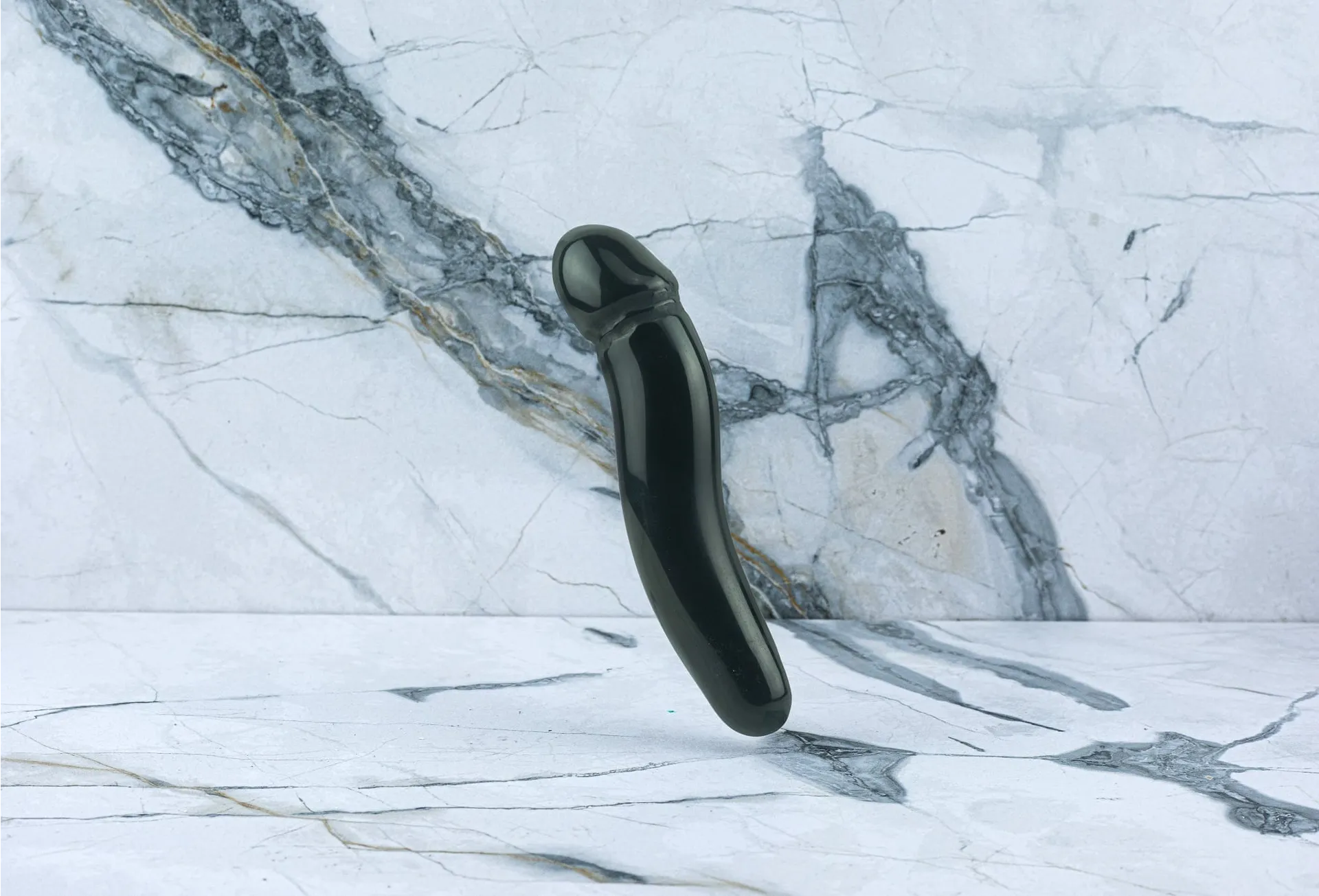 Kristall Dildo Emma - Obsidian Kristall Dildo Emma - Obsidian