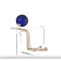 Sylvie Monthulé - Intimer Ball als erotischer Schmuck Sylvie Monthulé - Intimer Ball als erotischer Schmuck