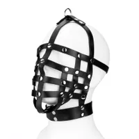 Lederriemen-Maske mit Aufhängung Lederriemen-Maske mit Aufhängung