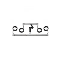 Fetish Fantasy: Metall-Spreizstangen mit Hand- und Fußfesseln Fetish Fantasy: Metall-Spreizstangen mit Hand- und Fußfesseln