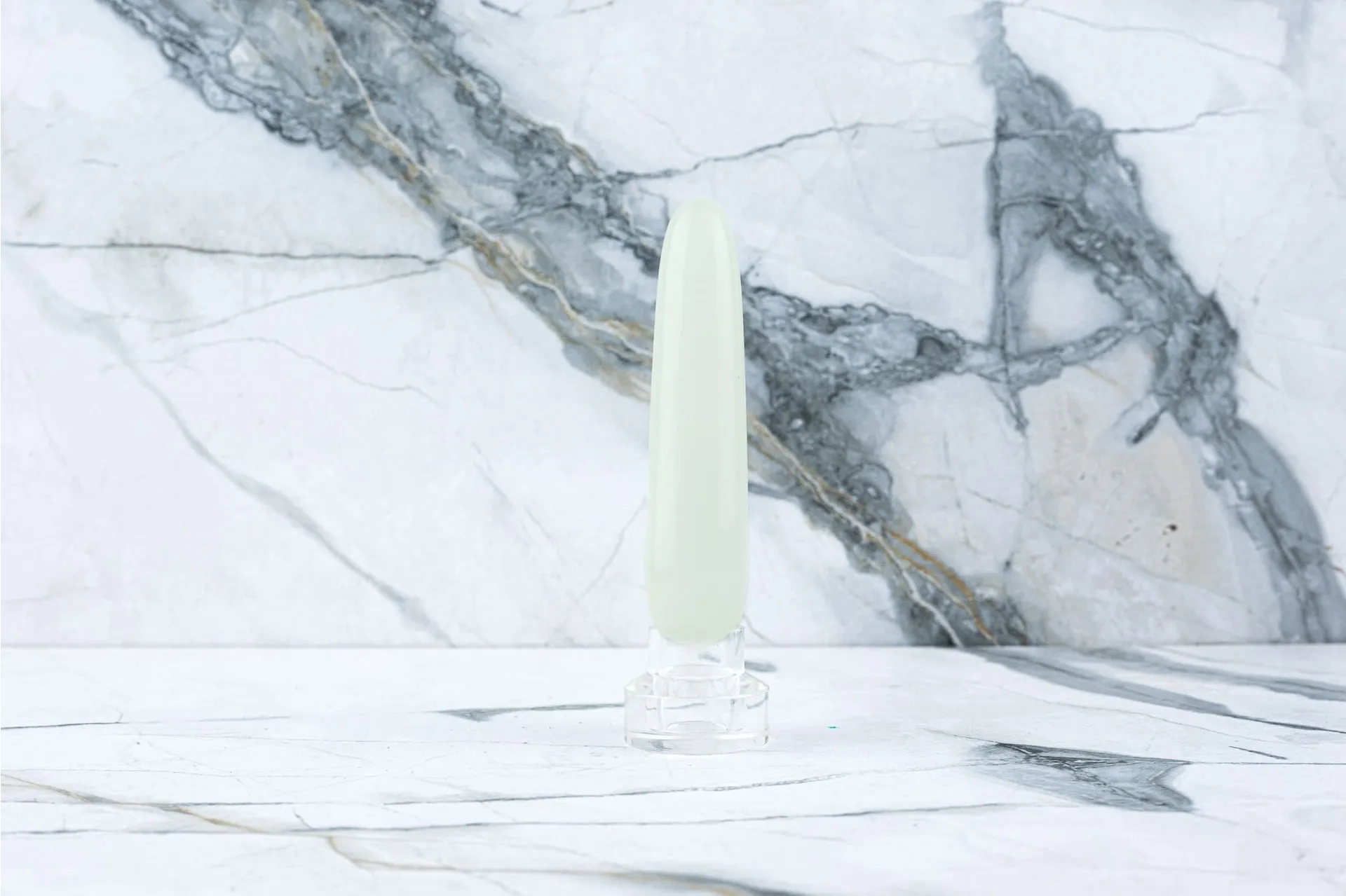 Yoni-Wand - Klarer Quarz (10 cm) – Bild 2