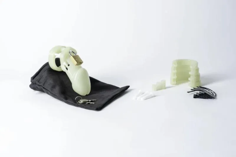 CB-X - Glow-in-the-dark Keuschheitskäfig – Bild 4