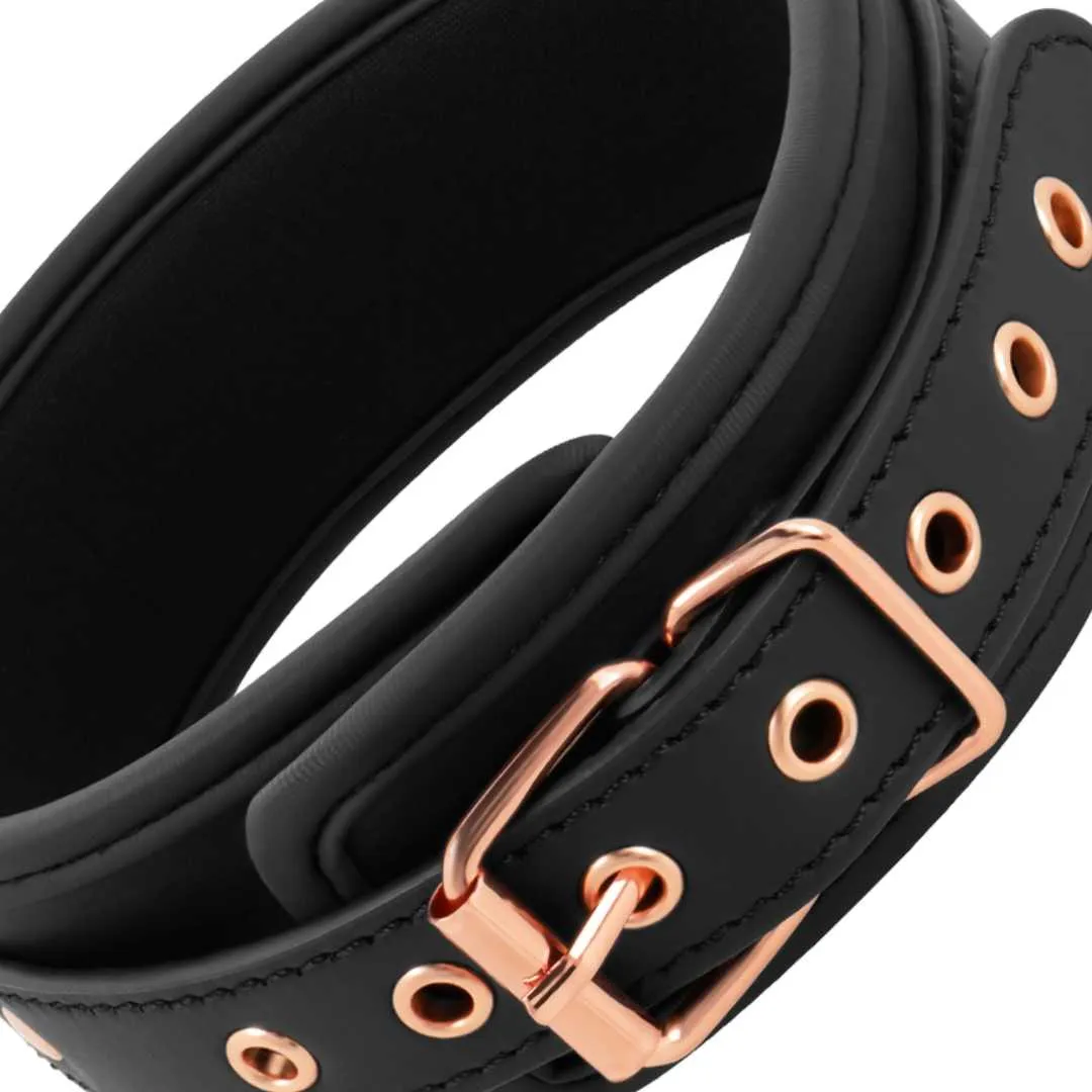 Halsband mit Nippelklemmen und Gold-Details – Bild 3