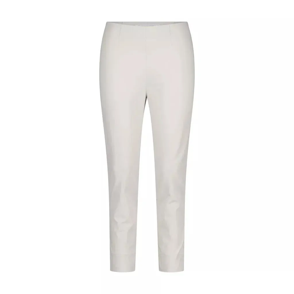 Raffaelo Rossi - Figurbetonte 6/8-Hose Penny - Größe 42 - weiß Raffaelo Rossi - Figurbetonte 6/8-Hose Penny - Größe 42 - weiß