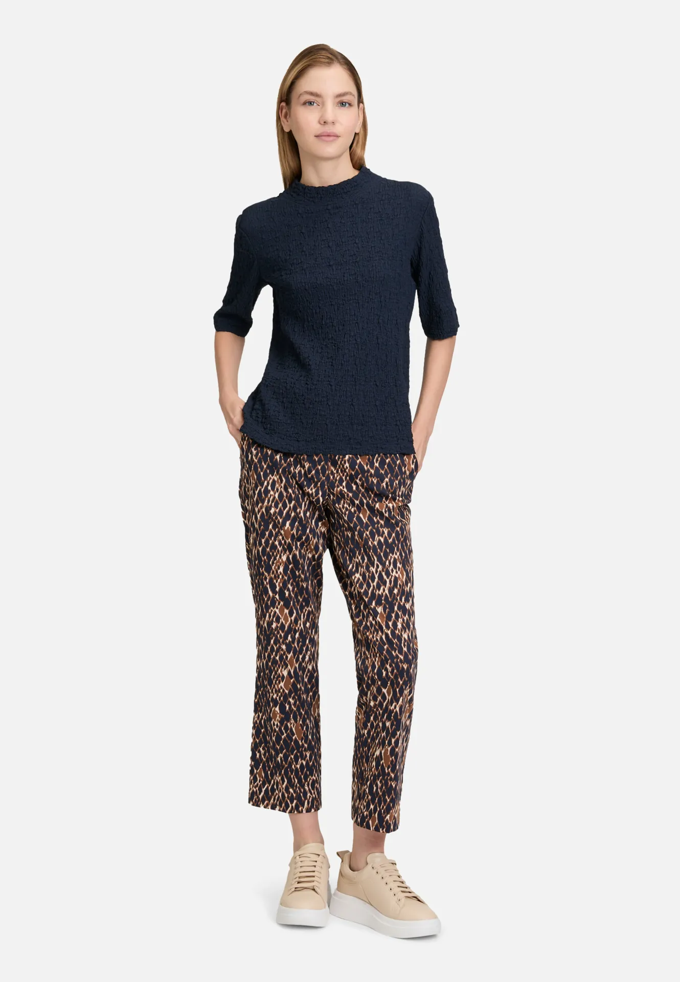 Strukturshirt mit Stehkragen – Bild 2