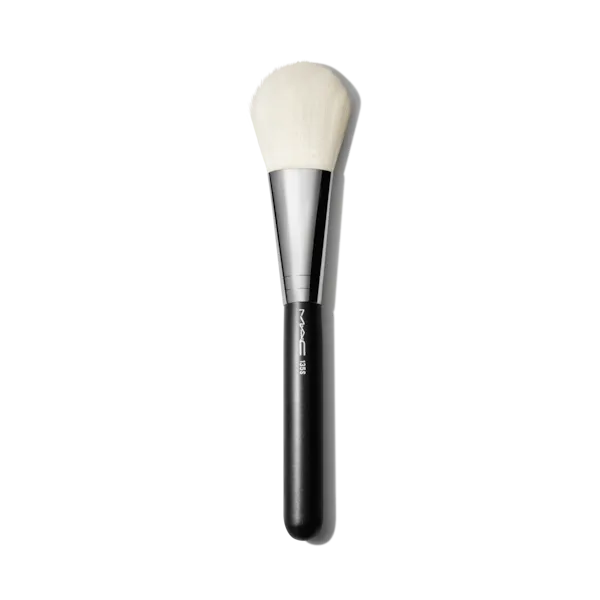 MAC Cosmetics 135 Synthetic Large Flat Powder Brush MAC Cosmetics 135 Synthetic Large Flat Powder Brush