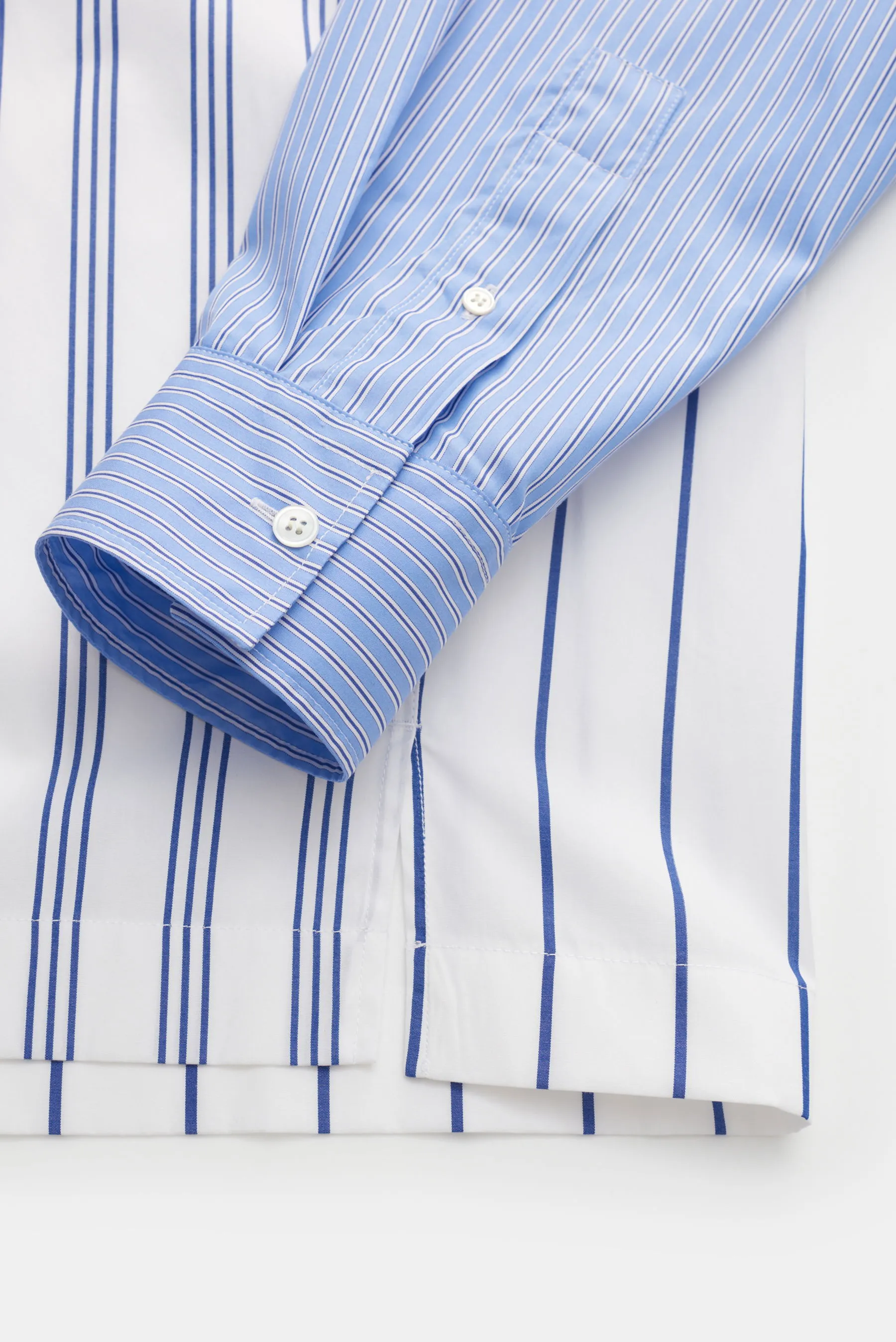 JW Anderson - Herren - Casual Hemd Kubanischer Kragen navy/rauchblau/weiß gestreift – Bild 3