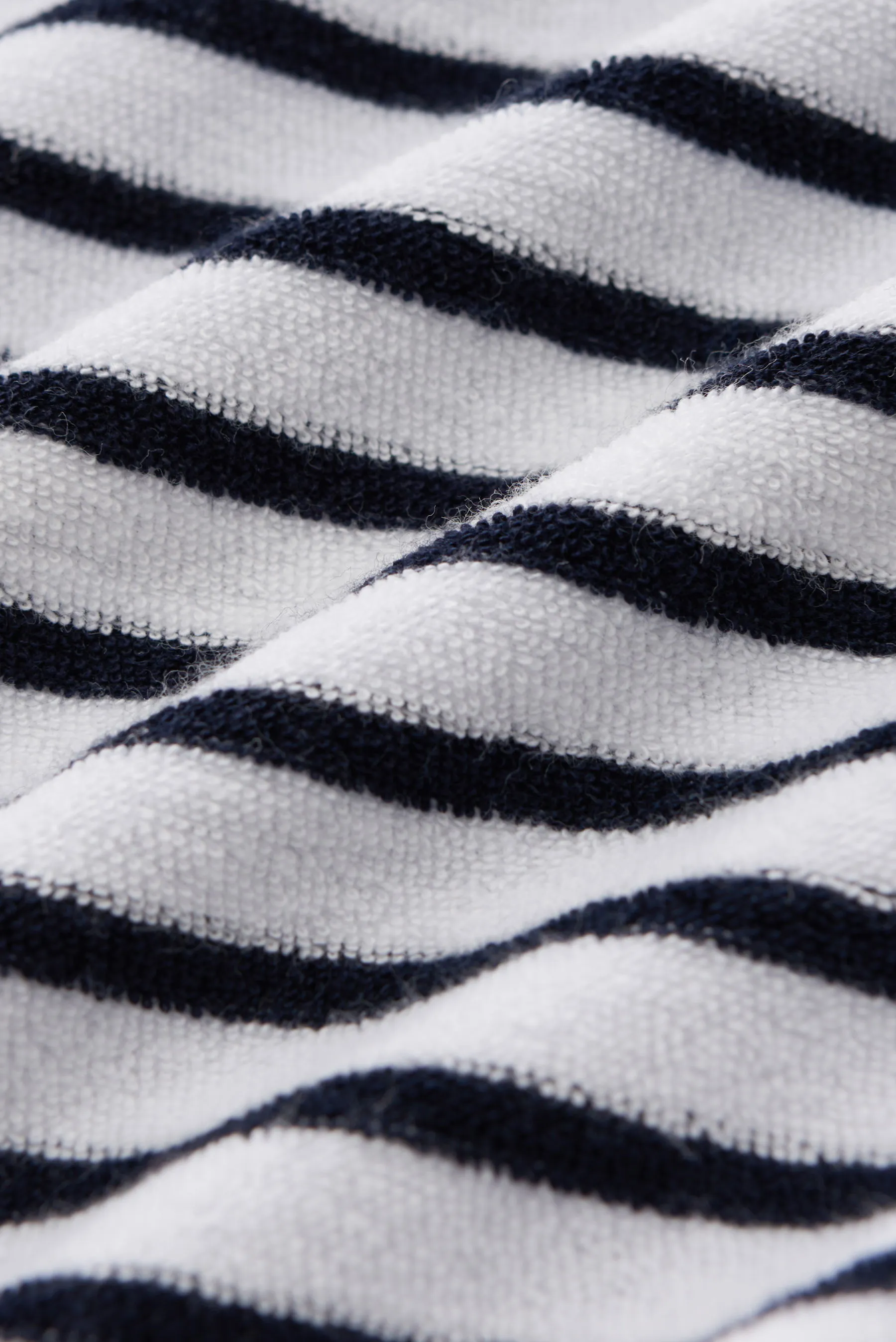 04651/ A trip in a bag - Herren - Frottee-Poloshirt 'Terry Stripe Polo' navy/weiß gestreift – Bild 5
