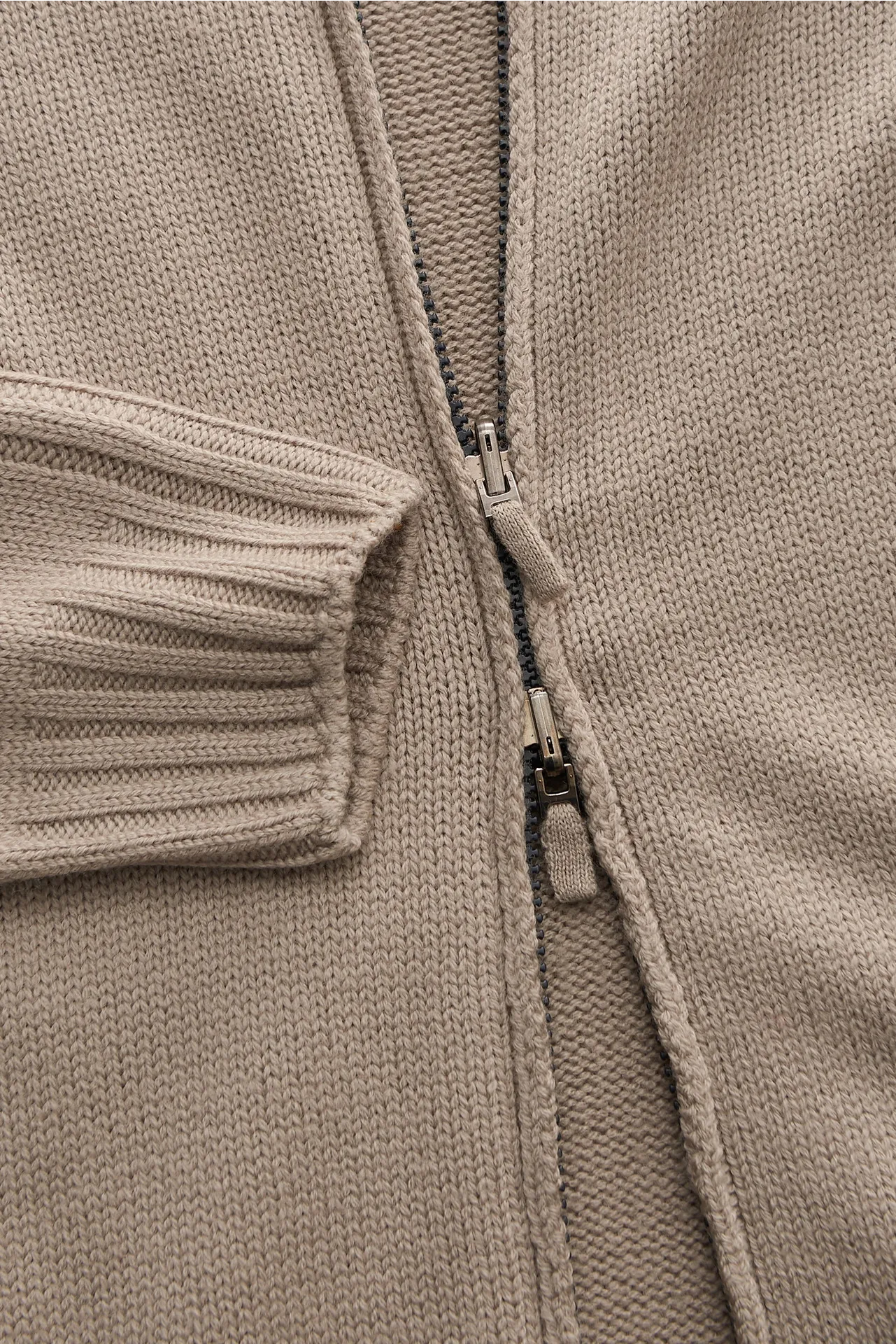 04651/ A trip in a bag - Herren - Strickjacke 'Foggy Full Zip' taupe – Bild 4