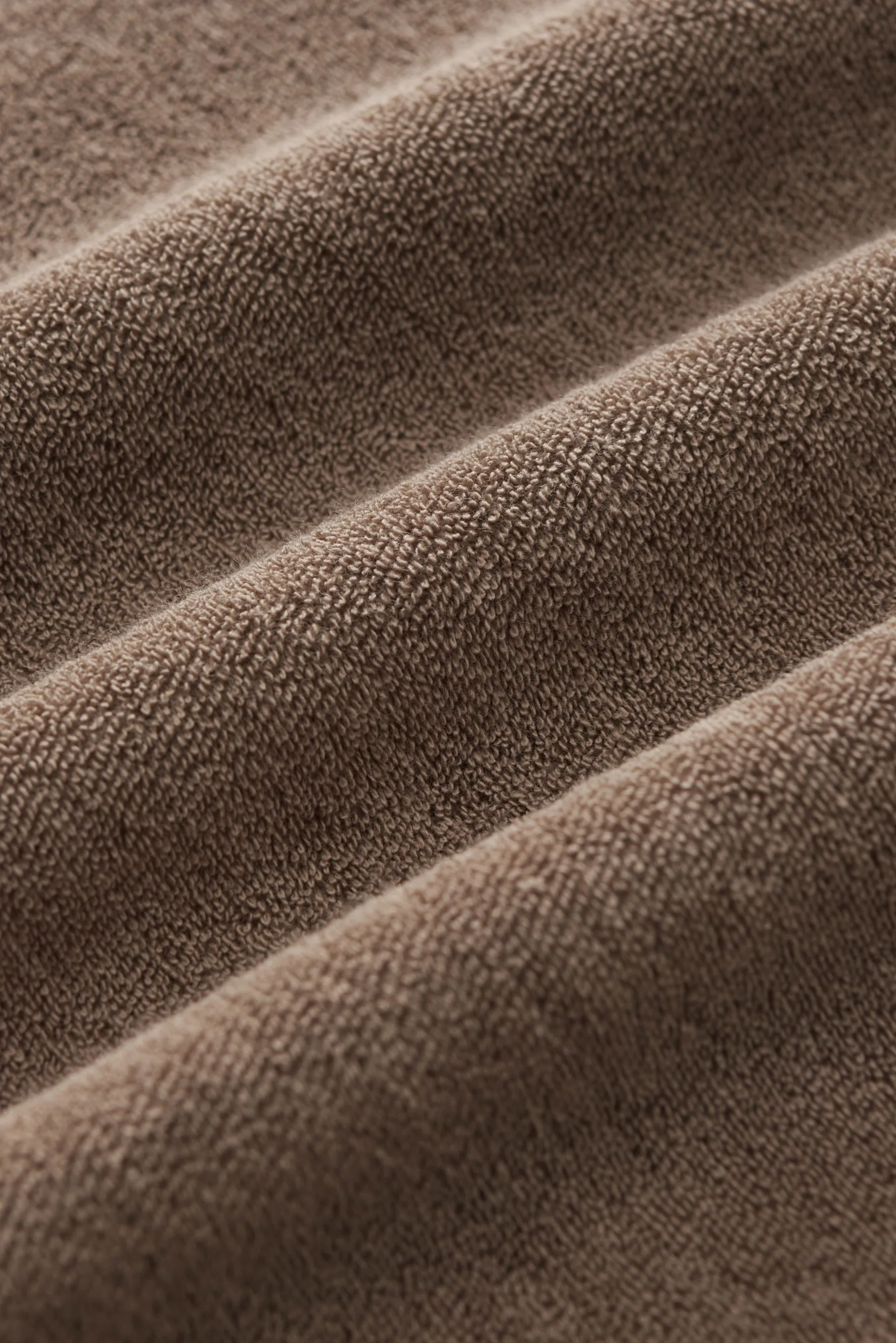 04651/ A trip in a bag - Herren - Frottee T-Shirt 'Terry Tee' taupe – Bild 5