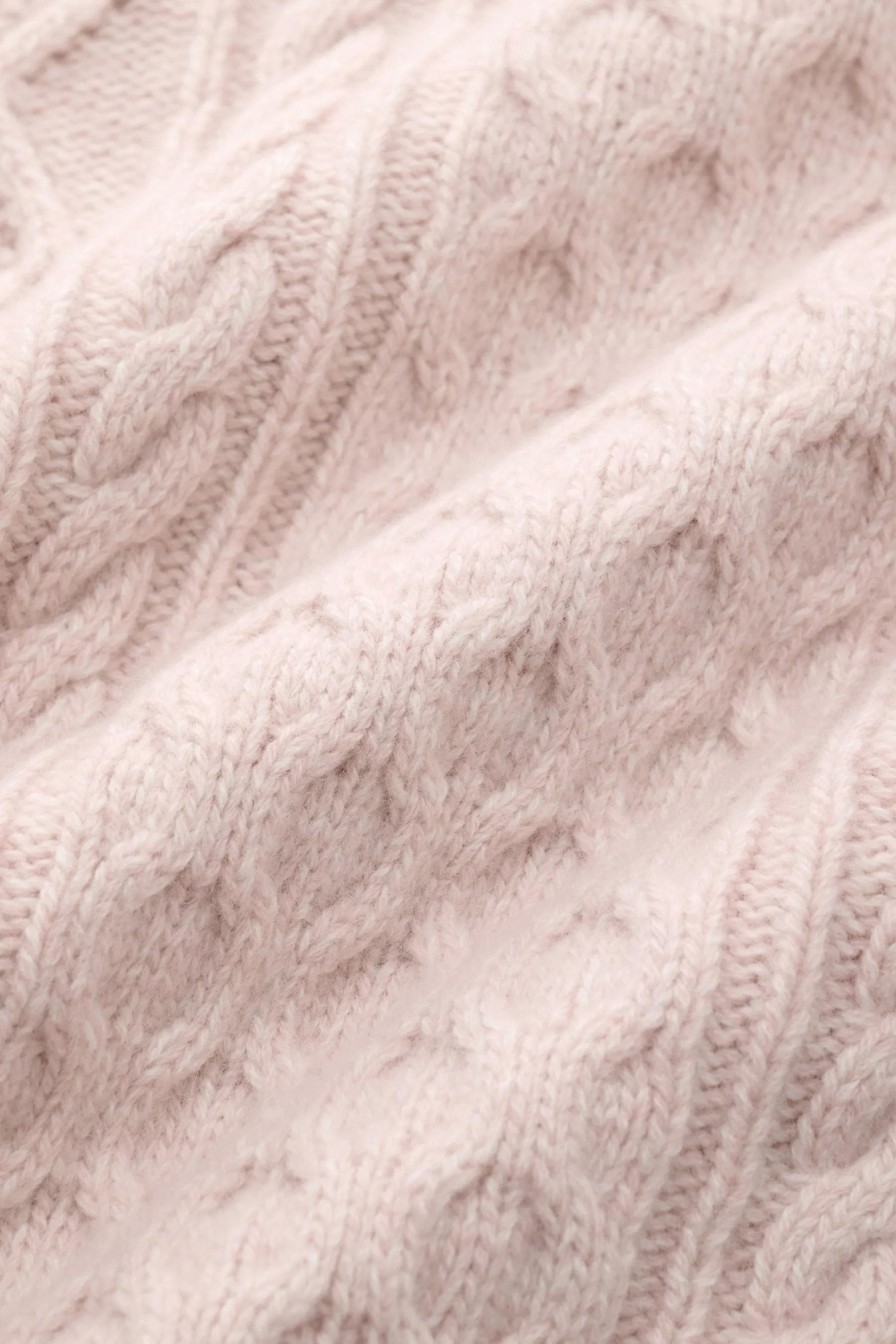 04651/ A trip in a bag - Herren - Rollkragenpullover 'Mouline Cable Turtle' altrosa meliert – Bild 5