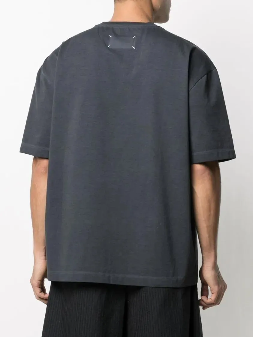 Maison Margiela - Charcoal Grey Cotton T-Shirt With Signature Detail - Größe 48 - grau – Bild 2