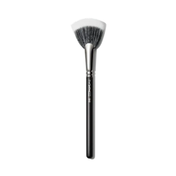 MAC Cosmetics 184 Synthetic Duo Fibre Fan Brush MAC Cosmetics 184 Synthetic Duo Fibre Fan Brush