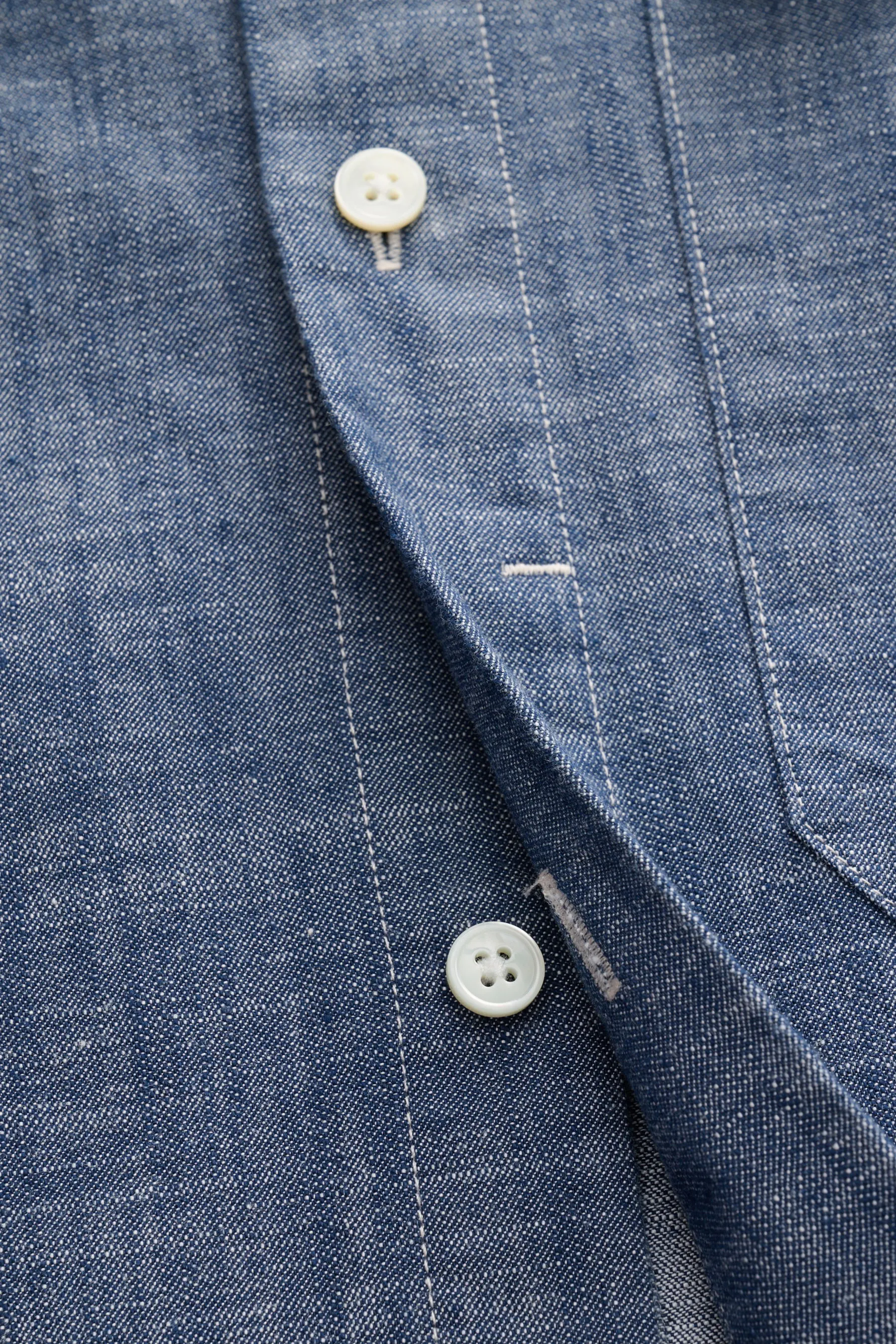 Closed - Herren - Chambray-Hemd schmaler Kragen graublau – Bild 5