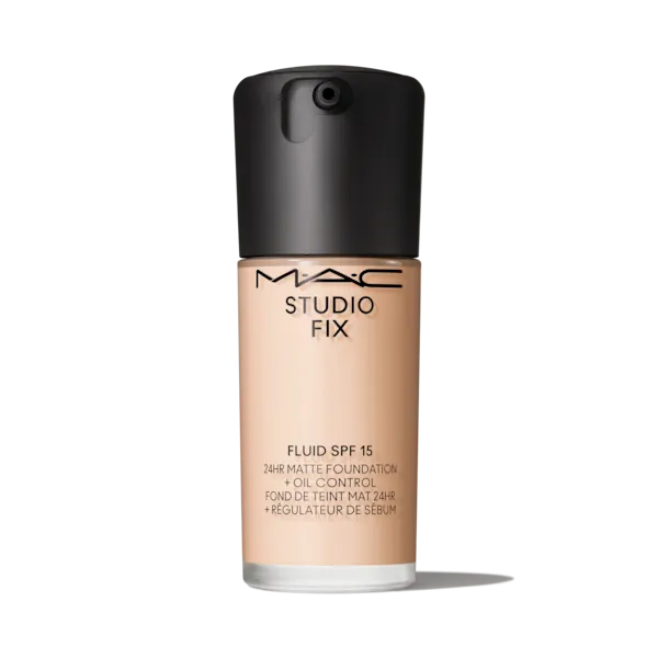 MAC Cosmetics Studio Fix Fluid SPF 15 24HR Matte Foundation + Oil Control MAC Cosmetics Studio Fix Fluid SPF 15 24HR Matte Foundation + Oil Control