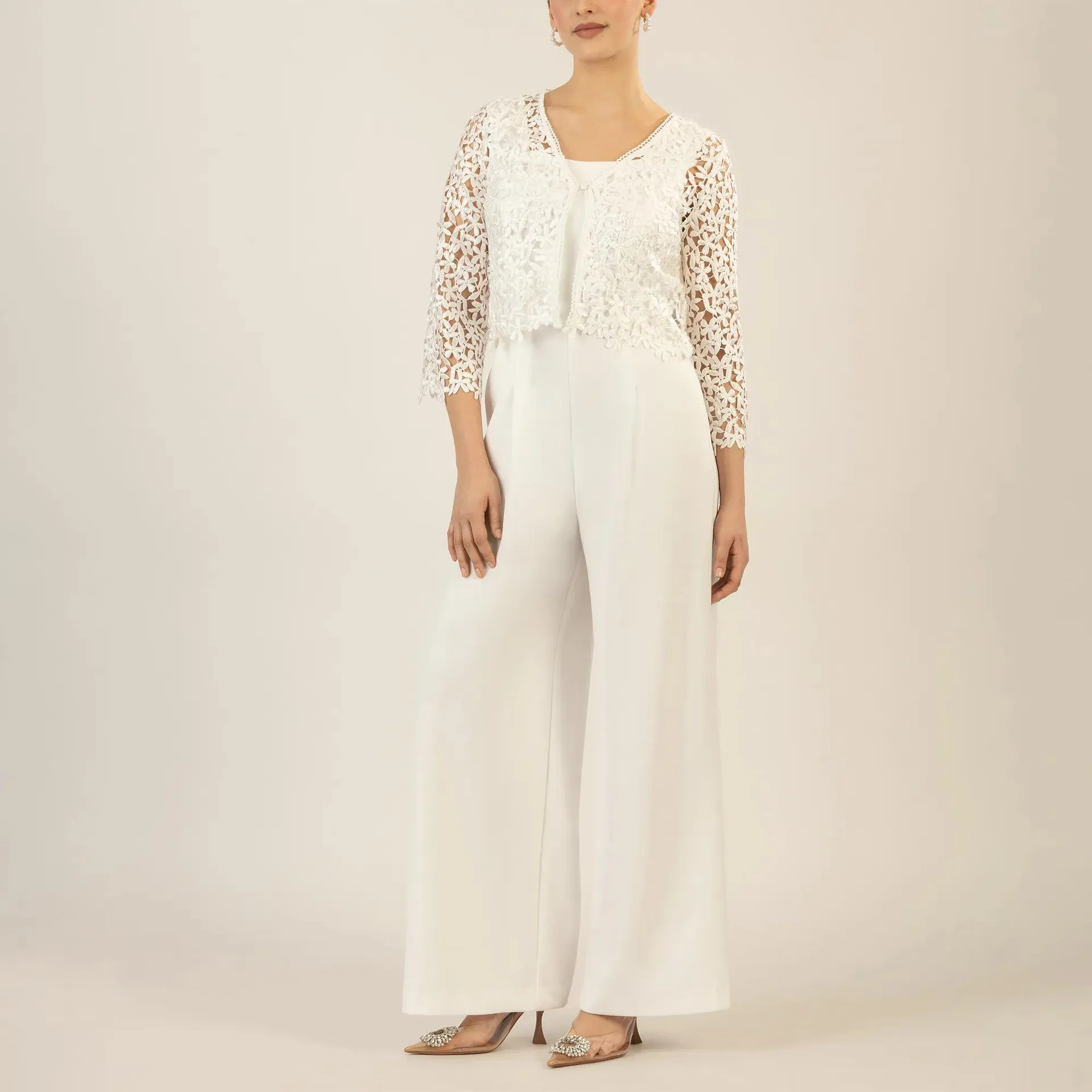 Apart - Hochzeitsoverall mit Spitzenjäckchen - Größe 34 - creme – Bild 4