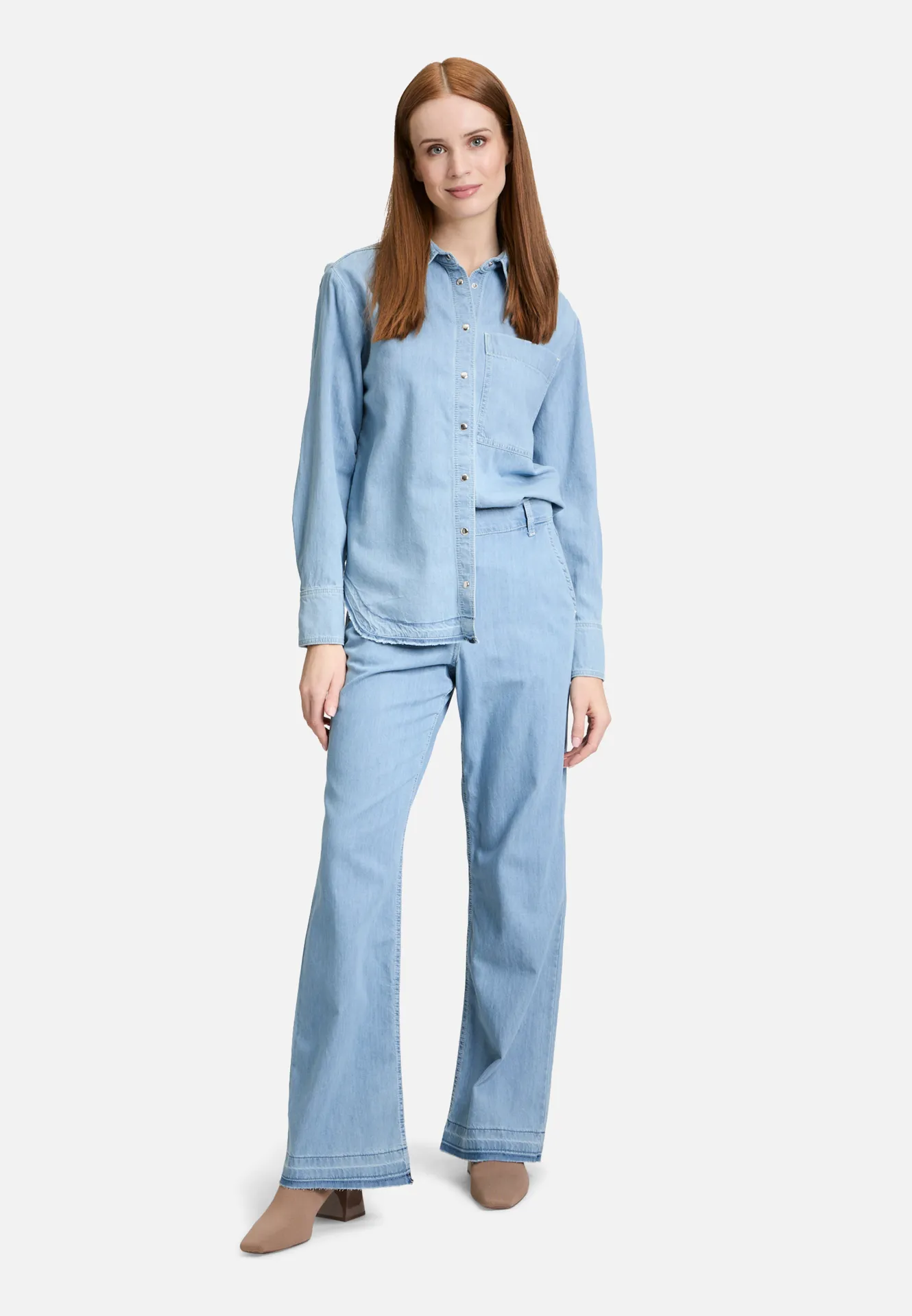 Casual-Hose mit offenem Saum – Bild 2