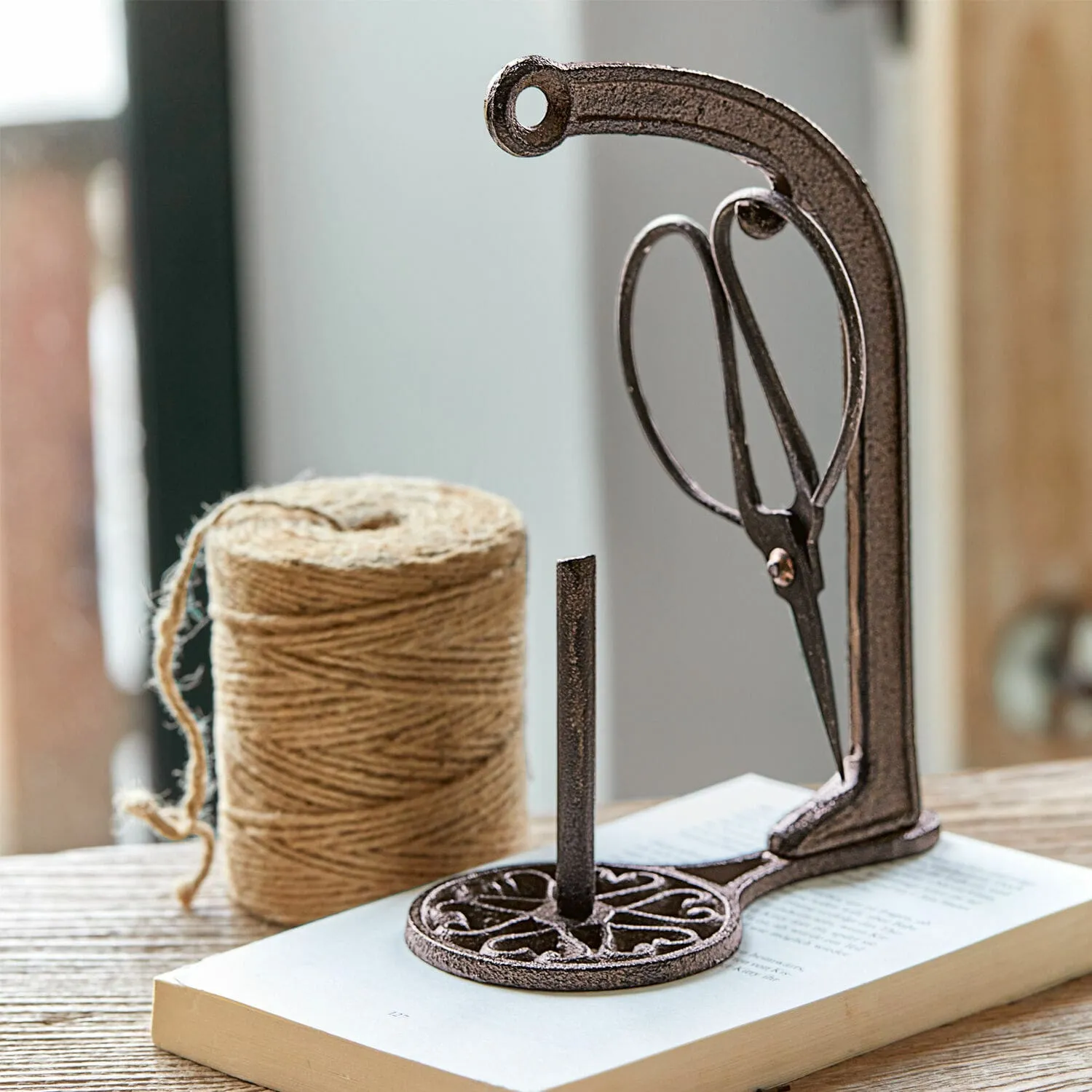 Schnurhalter mit Schere Preston – Bild 4