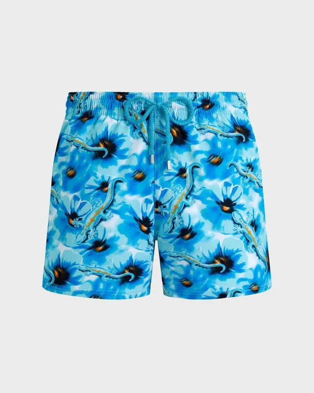 Vilebrequin - Kurze Poppies And Geckos Stretch-badeshorts Für Herren - Bademode - Monrise - Blau - Größe L Vilebrequin - Kurze Poppies And Geckos Stretch-badeshorts Für Herren - Bademode - Monrise - Blau - Größe L