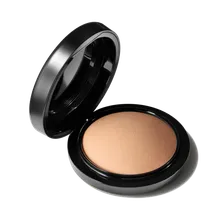 Mac Cosmetics - Mineralize Skinfinish Natural - Medium Tan Mac Cosmetics - Mineralize Skinfinish Natural - Medium Tan