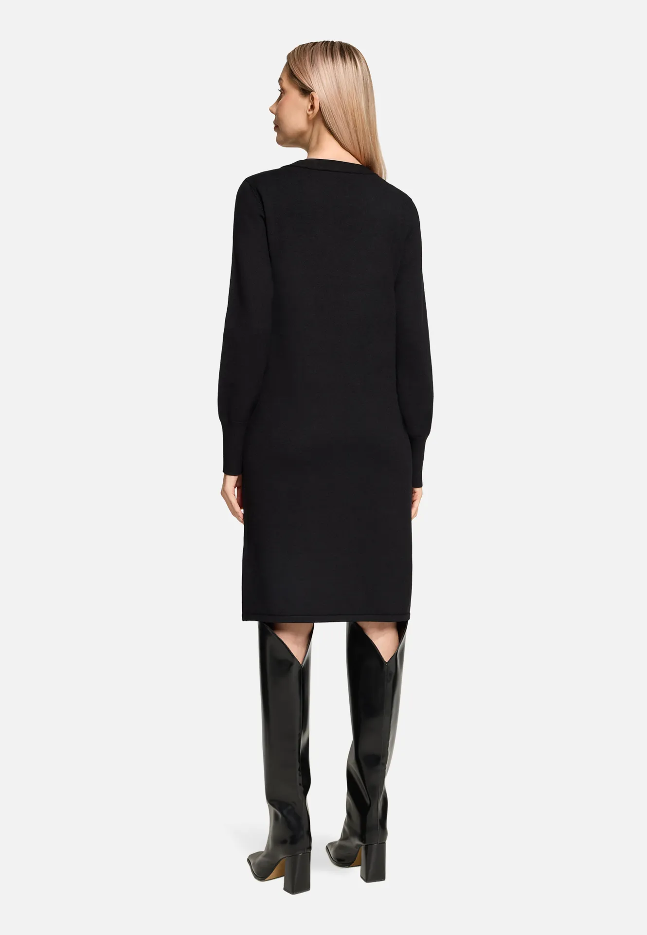 Strickkleid mit Schleifenknoten Strickkleid mit Schleifenknoten