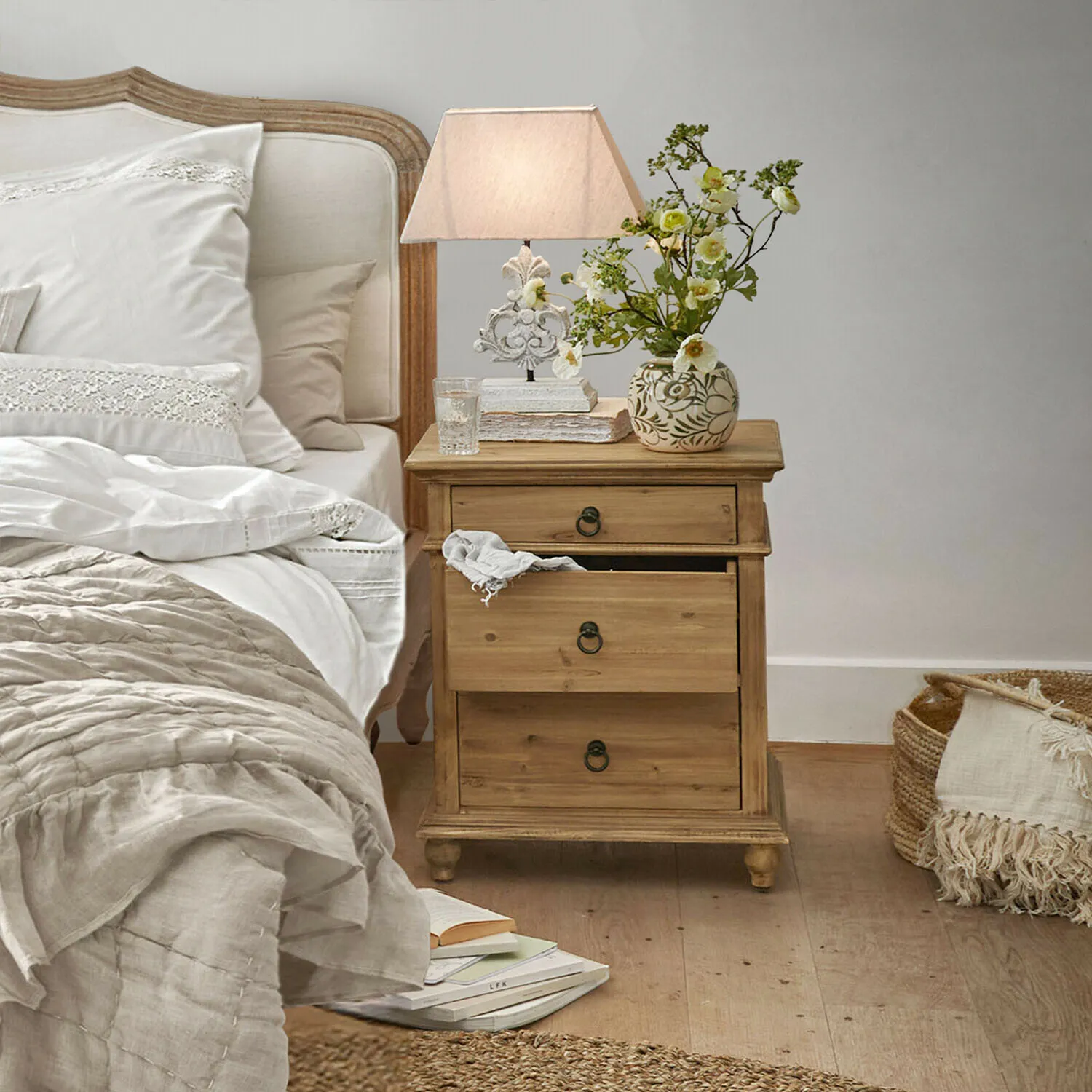 Nachttisch Yewbridge – Bild 2