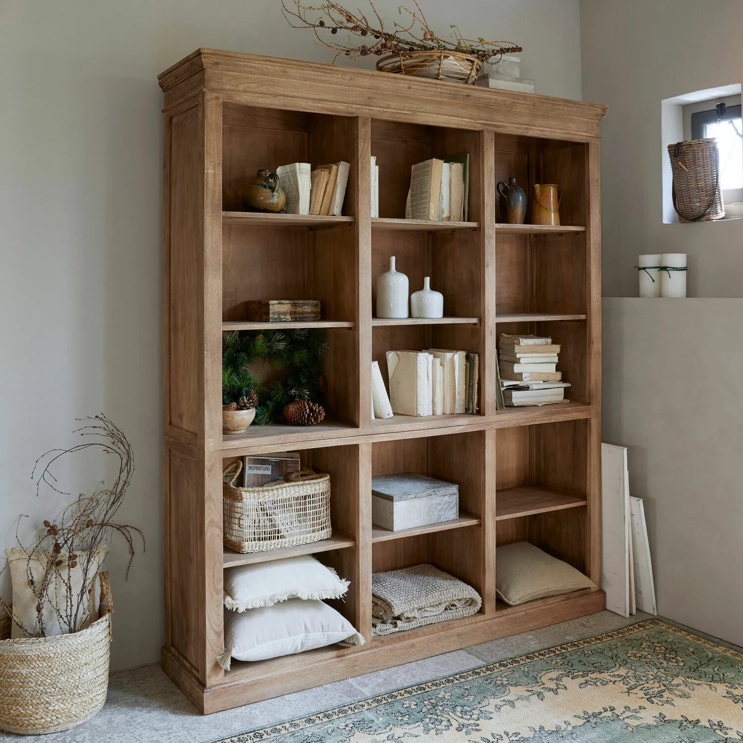 Regal Alamoni Regal Alamoni