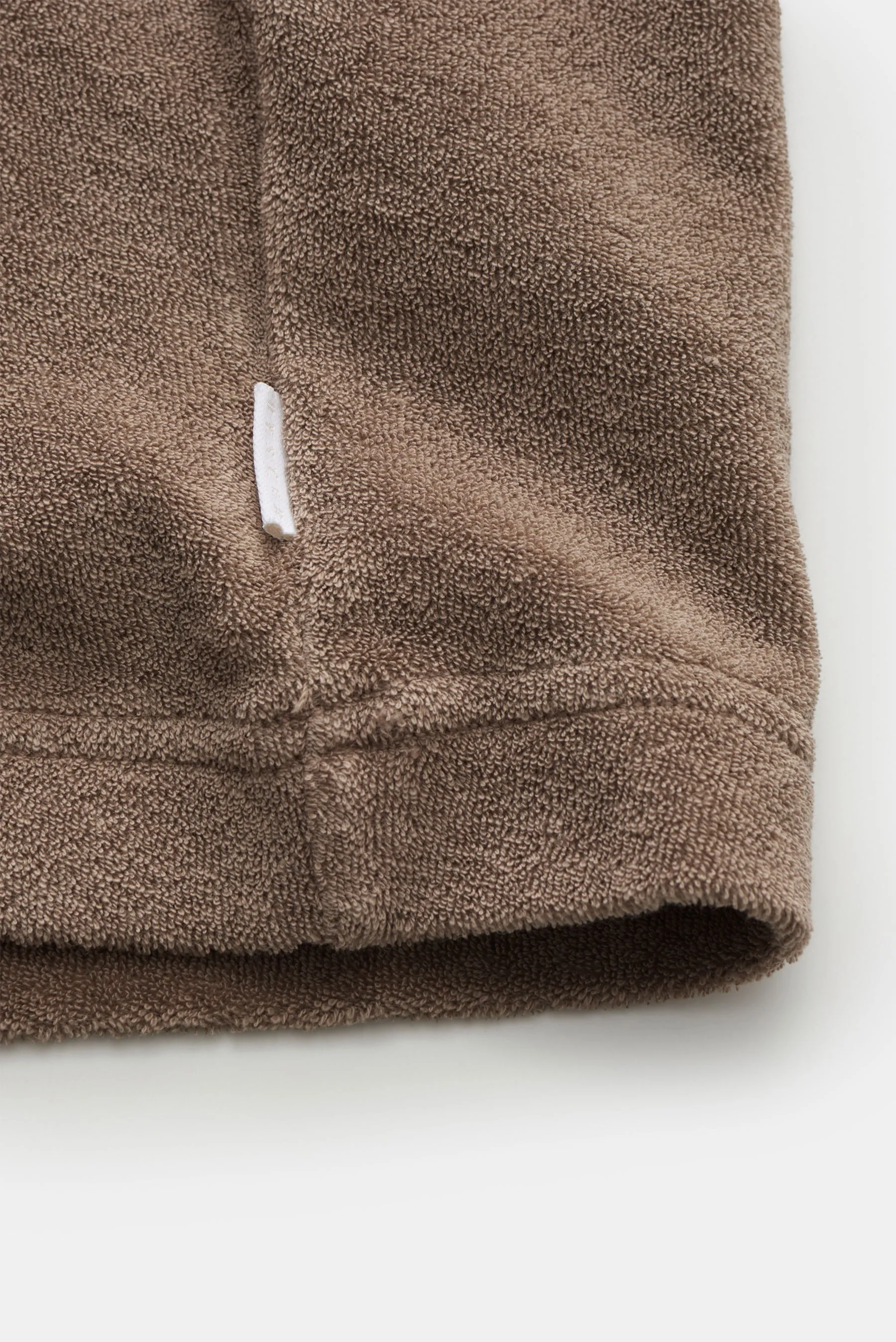 04651/ A trip in a bag - Herren - Frottee T-Shirt 'Terry Tee' taupe – Bild 4