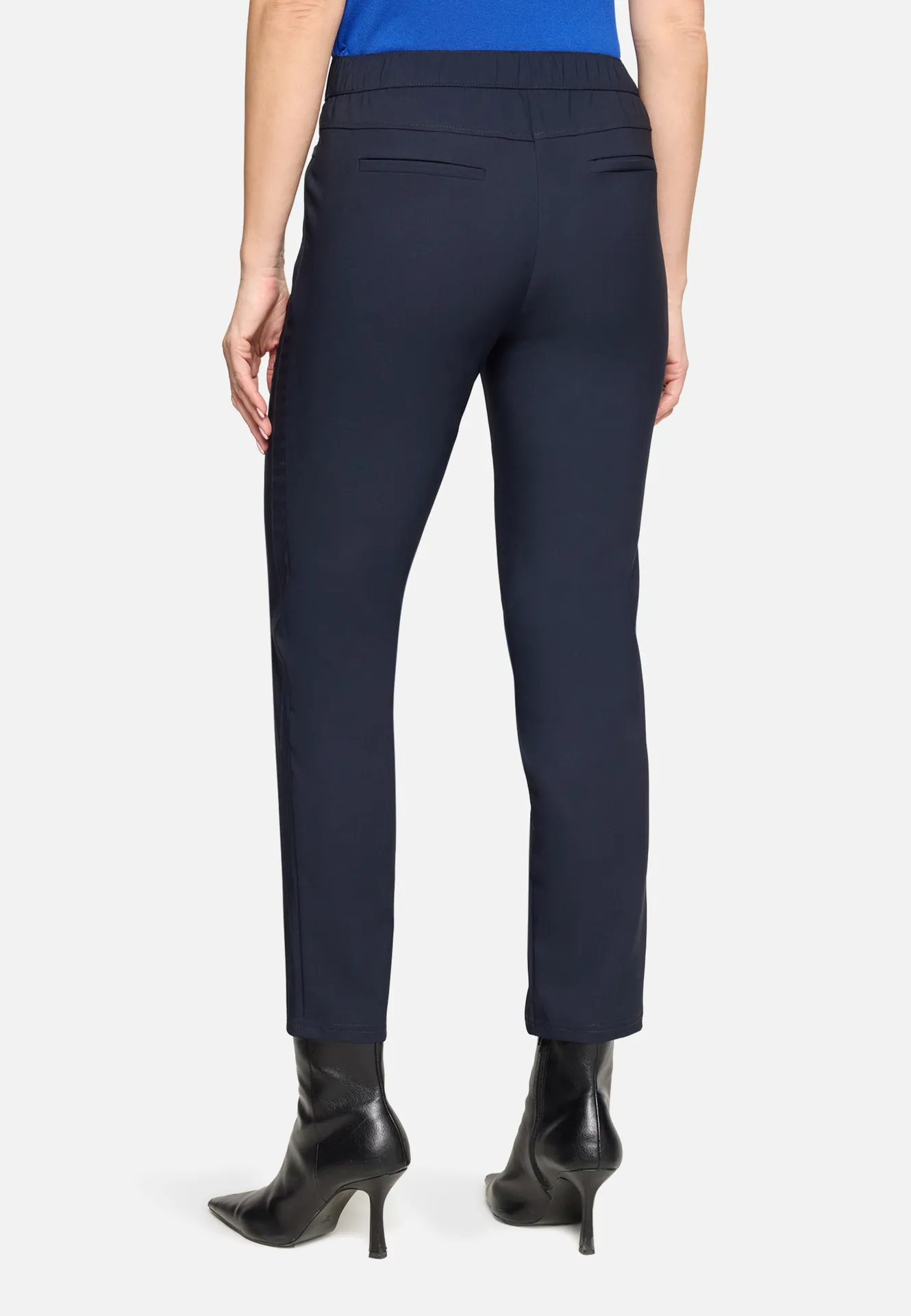 Stretch-Hose mit elastischem Bund Stretch-Hose mit elastischem Bund