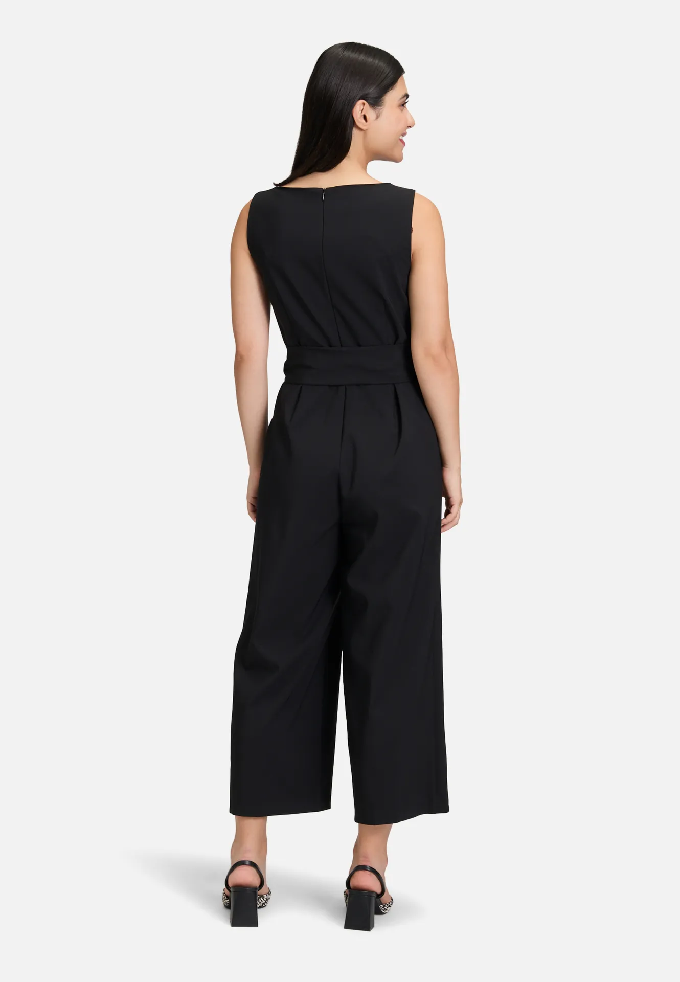 Jumpsuit mit Eingrifftaschen Jumpsuit mit Eingrifftaschen