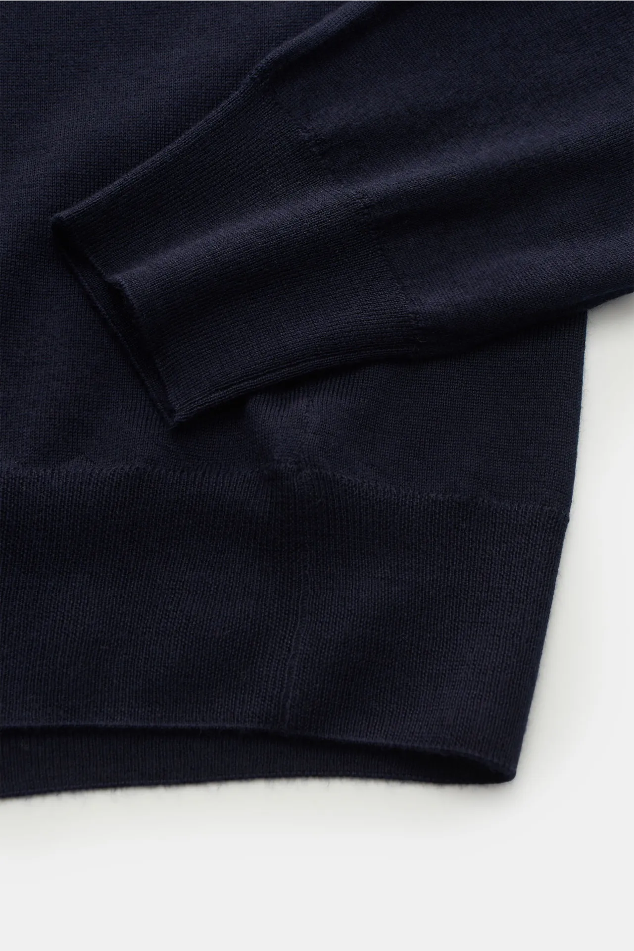 Fedeli - Herren - Feinstrick V-Neck Pullover navy – Bild 3