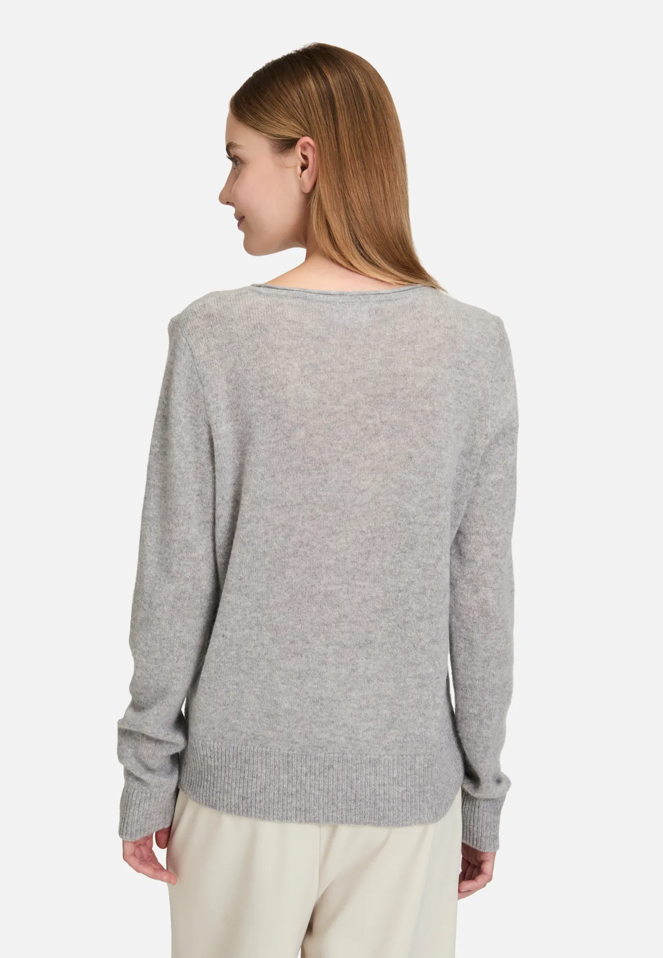 Kaschmir-Pullover mit V-Ausschnitt Kaschmir-Pullover mit V-Ausschnitt