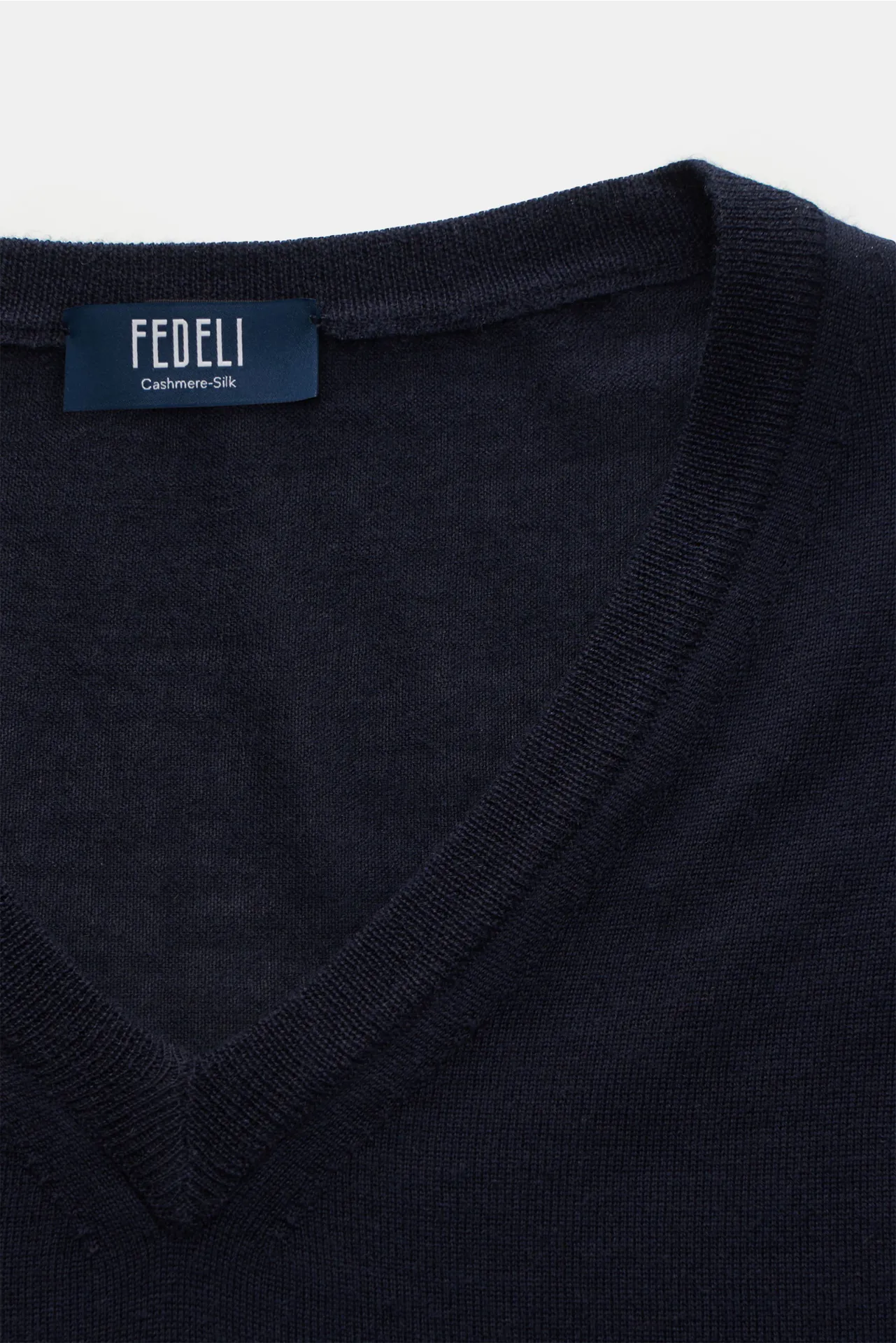 Fedeli - Herren - Feinstrick V-Neck Pullover navy – Bild 2