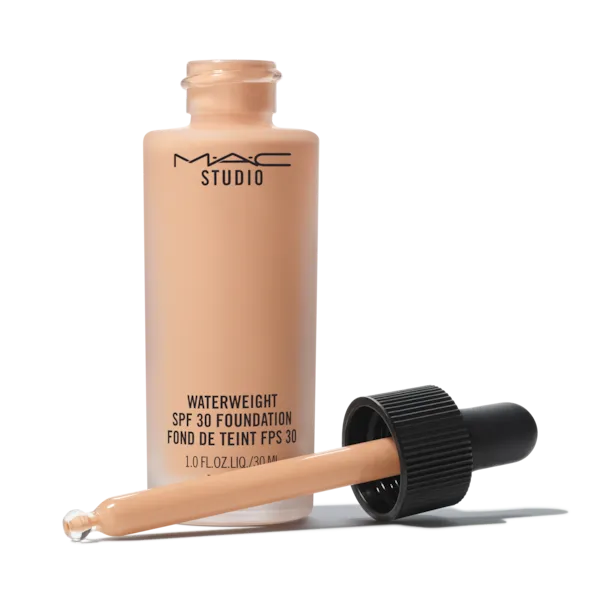 MAC Cosmetics Studio Waterweight SPF 30 Foundation MAC Cosmetics Studio Waterweight SPF 30 Foundation