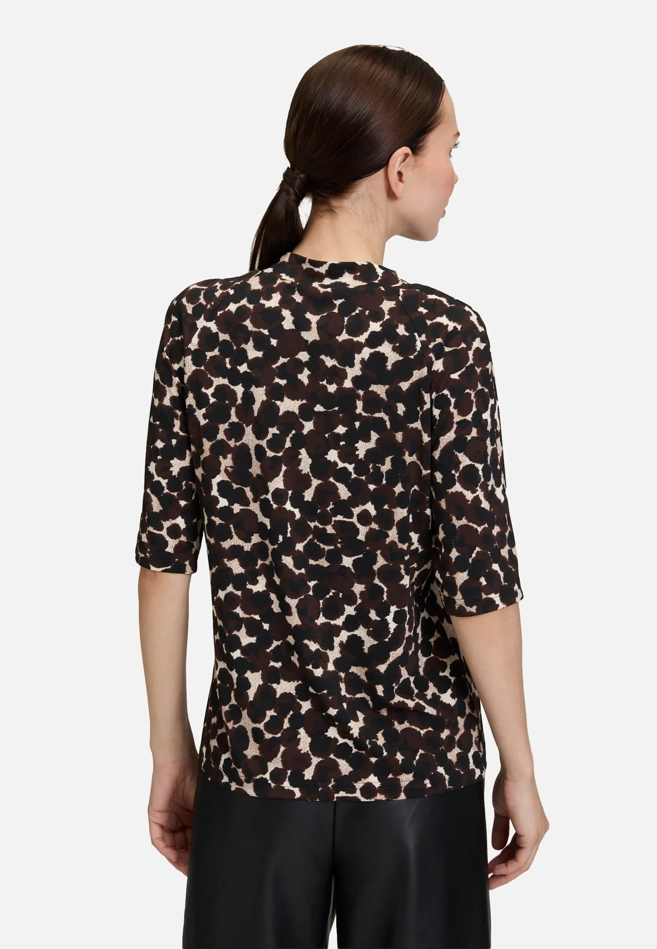 Printshirt mit Stehkragen Printshirt mit Stehkragen